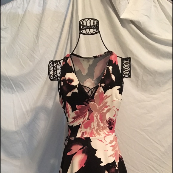 Charlotte Russe Dresses & Skirts - Floral Dress by Charlotte Russe